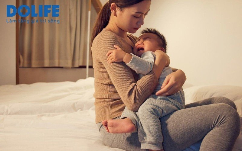 Mất ngủ sau sinh là tình trạng phổ biến ở phụ nữ
