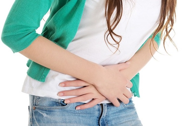 Đau bụng là một trong những dấu hiệu của bệnh lý u nang buồng trứng ở tuổi 16