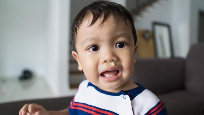 Trẻ bị viêm đường hô hấp có thể phục hồi nhanh sau khi chăm sóc tích cực tại nhà