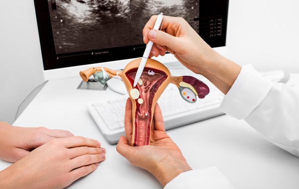 Khám sức khỏe tổng quát, phát hiện lộ tuyến cổ tử cung ở phụ nữ 31 tuổi